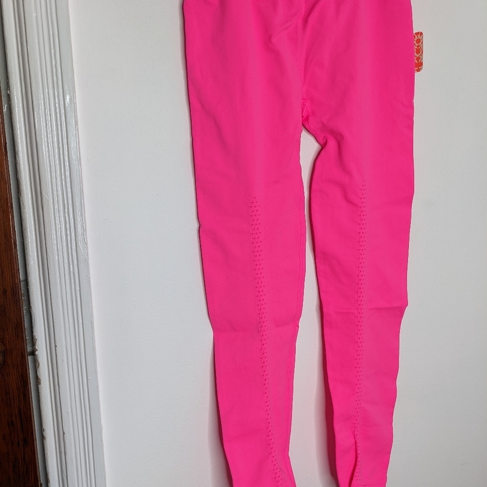 FREE PEOPLE MOVEMENT Tropical Pink High-Rise 7/8 Length Good Karma Leggings NEW - Picture 5 of 6
